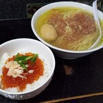 塩そば専門店 桑ばら - 鮭とばの塩かけそばとイクラ丼の定食