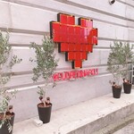 99 Pizza Napoletana Gourmet - 映えスポット！