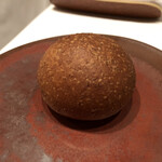 朗 長谷川稔Lab - チョコの香り入りのパンを、