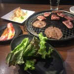 じゅうじゅうカルビ - 