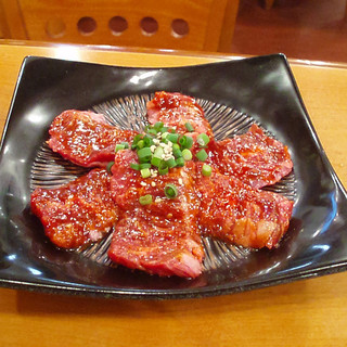 We are proud of our A5 rank Japanese 3rd grade Omi beef!