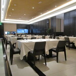 Tandoor Grill - 店内