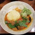 SPICY CURRY 魯珈 - ゲーン・バイホラパー・ヌア