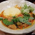 SPICY CURRY 魯珈 - ゲーン・バイホラパー・ヌア