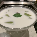 桔梗苑 - ぷるるん抹茶のココナッツミルク