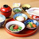 [Limited to 20 servings] 3 kinds of small side dishes of grated rice