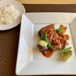 プロヴァンスの日曜日 - シェフおすすめランチコース(\1,900)　主菜（長野県産吟醸豚の自家製スモークロースト、天然きのこソース）、ライス