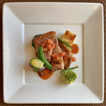 プロヴァンスの日曜日 - シェフおすすめランチコース(\1,900)　主菜（長野県産吟醸豚の自家製スモークロースト、天然きのこソース）