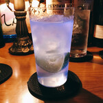 NEO SHOT BAR　深海の洞窟 - 発光するジントニック