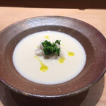 喜一 - パースニップのスープ、鱈の白子添え（ほしと）