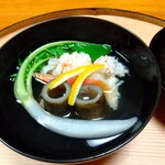 料亭 二蝶 - 椀物　大きなカニの身