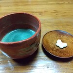 料亭 二蝶 - 抹茶と蝶々の和三盆