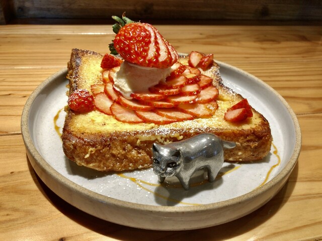 カフェ バー リップ Cafe Bar Lip 高円寺 フォトジェニックなフレンチトースト By えこだねこ カフェ バー リップ Cafe Bar Lip 高円寺 カフェ 食べログ