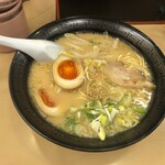 楽勝ラーメン - 煮玉子ラーメン