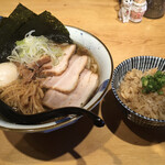 麺ハウス こもれ美 - 煮干そば(特製)1130えん 丹波黒鶏の鶏飯150えん  