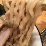 麺ハウス こもれ美 - 煮干そばの太麺