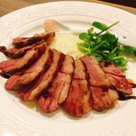 フランス風居酒屋 AUBE 牛フィレ肉とワイン - 