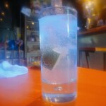 Spice&Dining KALA - ブラックライトに光るモスコミュールを作ってもらいました(^o^)