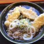 おべんとうのヒライ - ごぼう天肉うどん＝４９０円