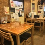 酒処 月あかり - テーブル席