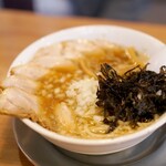 滋魂 - 料理写真:ちゃーしゅーめん