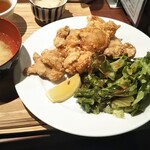 厳鮮素材厨房 SEN之屋 - 唐揚定食 900円 ♪