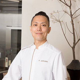 Naoyuki Aoyama: Shaping Flavor with a Craftsman's Spirit