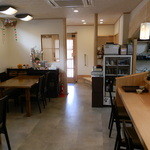 二合半 - 座敷席3卓もあります