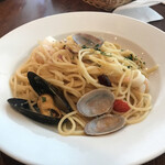 カプリチョーザ - スペシャルランチ¥1.250 イタリア産カラスミと魚介のペペロンチーノ