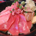 焼津港 みなみ - 右側シャン