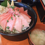 焼津港 みなみ - 味噌汁シャン