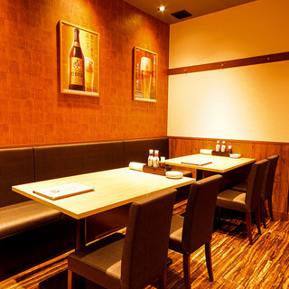 ご来店とともにサッと座っていただけるので、宴会を始めていただけます。