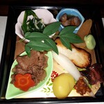 かがし - 手の込んだ前菜。どれも美味いがサワラが超美味