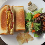 三日月 - ホットサンドを上から