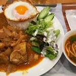 バーンラック - マッサマンカレーセット 800円