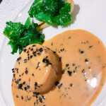 レストラン ラフィナージュ - 肉料理:大山地鶏のルーロー　アルビュッフェラソース
