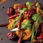 Deep-fried ``Oyamadori'' from Tottori Prefecture Stir-fried with Sichuan chaoten chili peppers