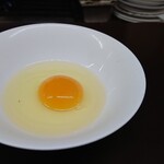 牛すじカレー 小さなカレー家 - いつも注文する"生たまご"