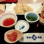 Tsukiji Shokudou Genchan - 日替り天ぷらとお刺身定食