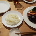 洋食屋 FUKU - ハンバーグとエビフライとライスと烏龍茶（税込で2000円くらい）