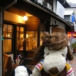 うさぎとぼく - おなじみのうさぎとぼくさん。最近はいろんな雑誌で紹介されて阿倍野の人気カフェになってるんだよ～