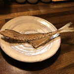 遊酒食堂 宇都宮 - いわしフライの余った骨で骨せんべいにしてくれました