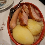 Le Baeckeoffe d'Alsace - シュークルート