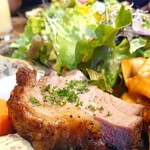 Bistro Hamaif - ちゃんとお肉！