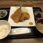 Ura Hachi - アジフライとヒレカツ定食