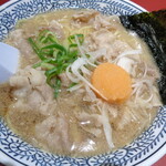丸源ラーメン - 「熟成醤油肉そば」（715円）