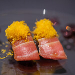 プレゼンテ スギ - 2020.1 杉寿司（魚醤でガストロバックした大間本鮪中トロ 佐倉の米 トリュフ 卵黄カラスミ）