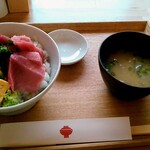 本鮪丼なかばやし - 本鮪丼（大盛り無料）　1000円＋消費税