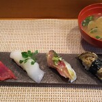 玄海鮨 - お好みで  マグロ  イカ  サバ  アナゴ   この日のイカは 当たり