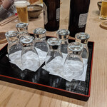Sakaba Morishita - 日本酒用グラスの向こうに、アサヒスーパードライ　瓶』５００円＋税